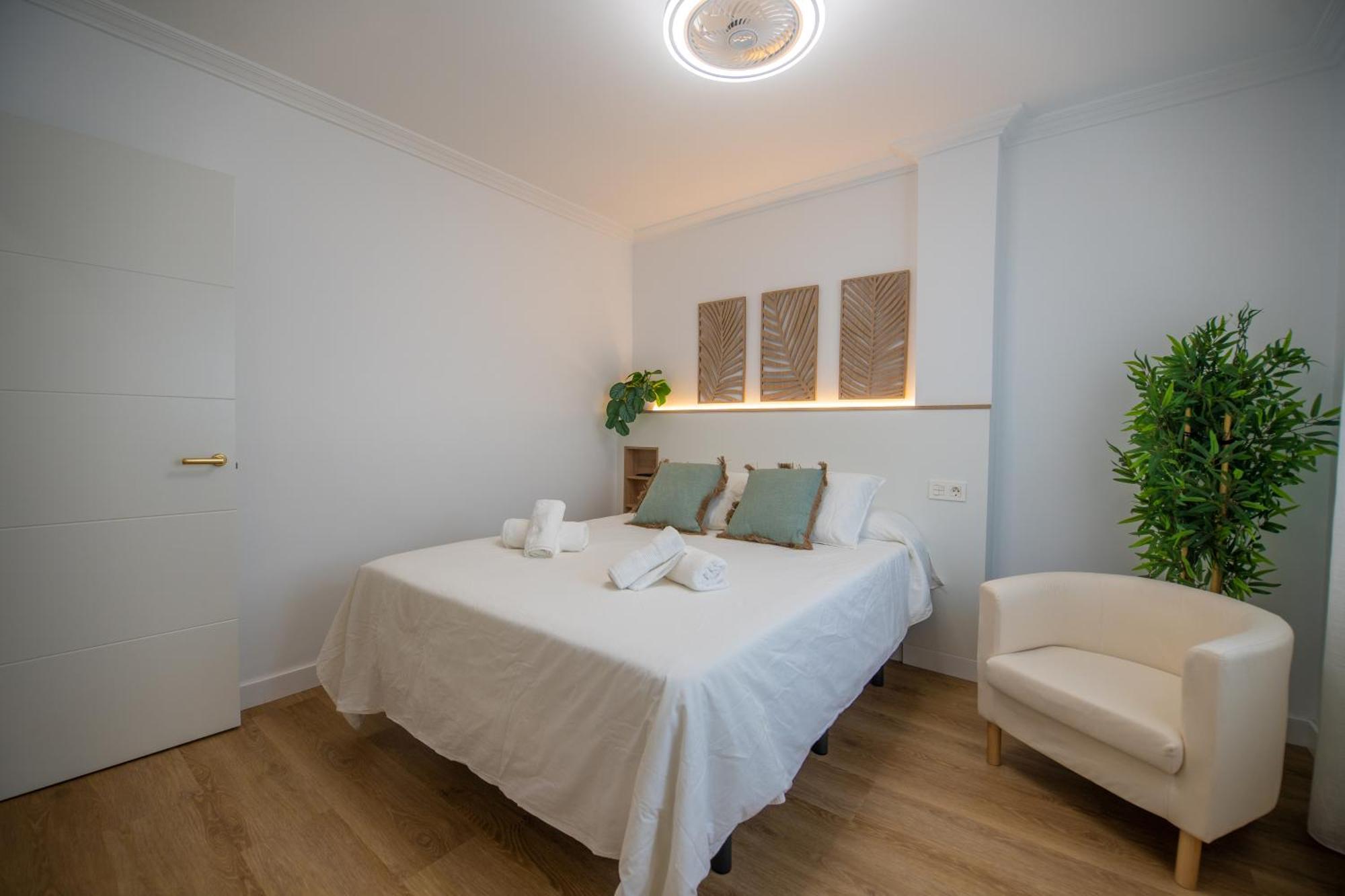 Prensa & Nice Courtyard By Ele Apartments Malaga Exterior photo